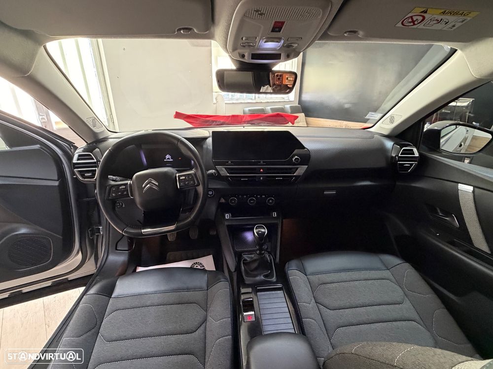Citroën C4 PureTech 130 Stop&Start SHINE - 9