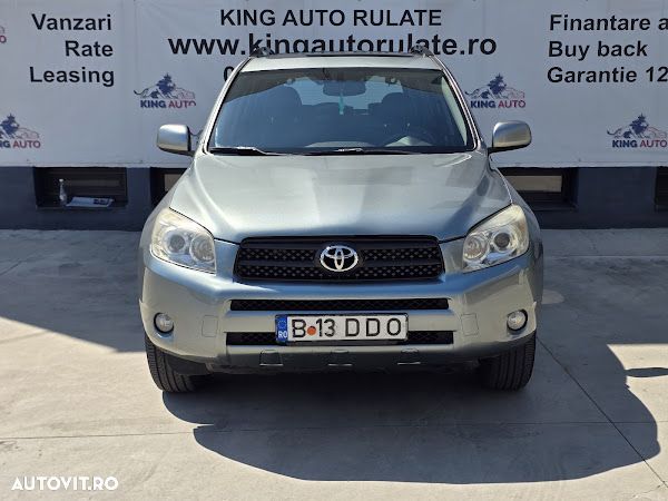 Toyota RAV4 - 10