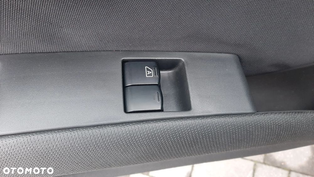 Nissan Micra 1.2 edition 25 Jahre - 8