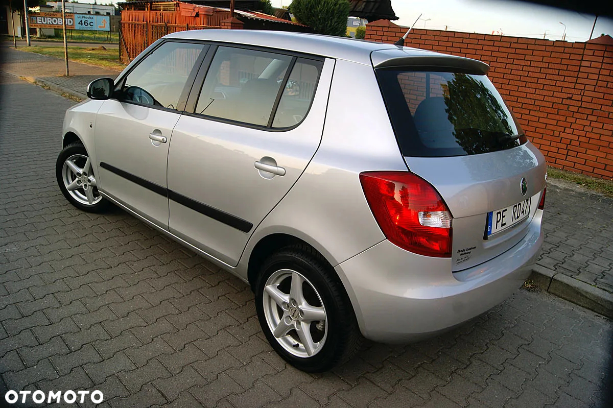 Skoda Fabia 1.4 16V Elegance - 9