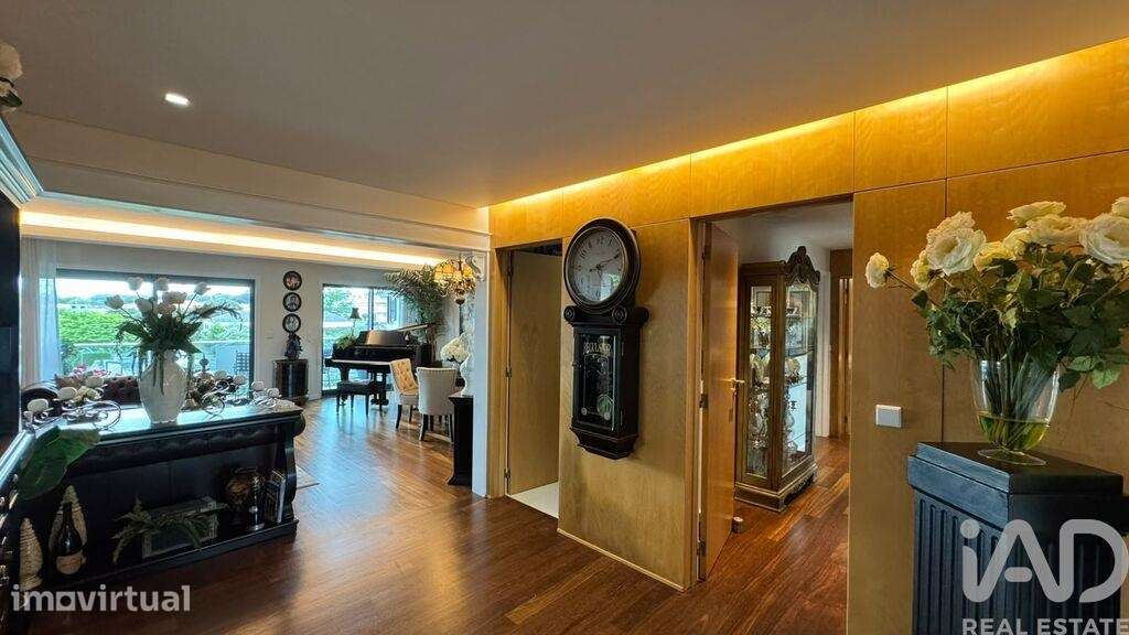 Apartamento T3 em Ponta Delgada (São Pedro) de 145 m2 - Grande imagem: 4/28