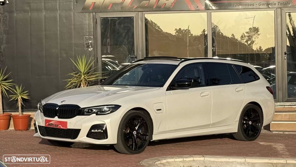 BMW 330 e Pack Desportivo M Auto - 13