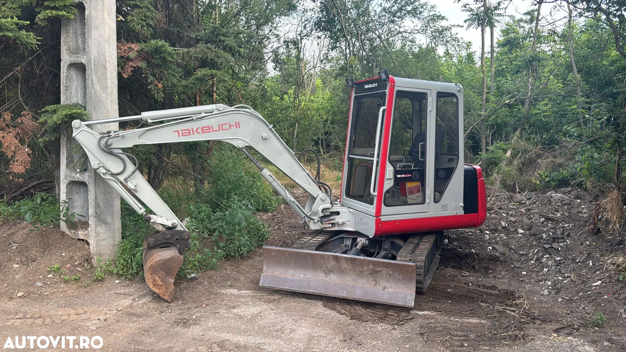 Takeuchi TB035 - 1