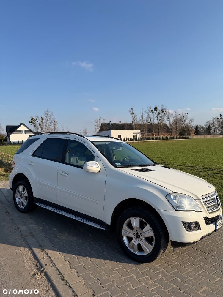 Mercedes-Benz ML - 15