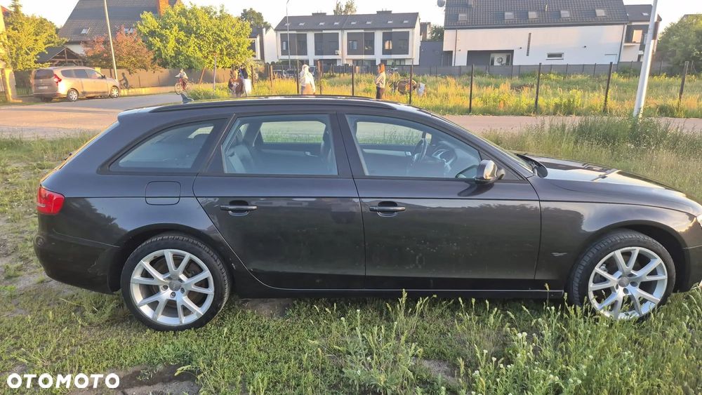 Audi A4 Avant - 8