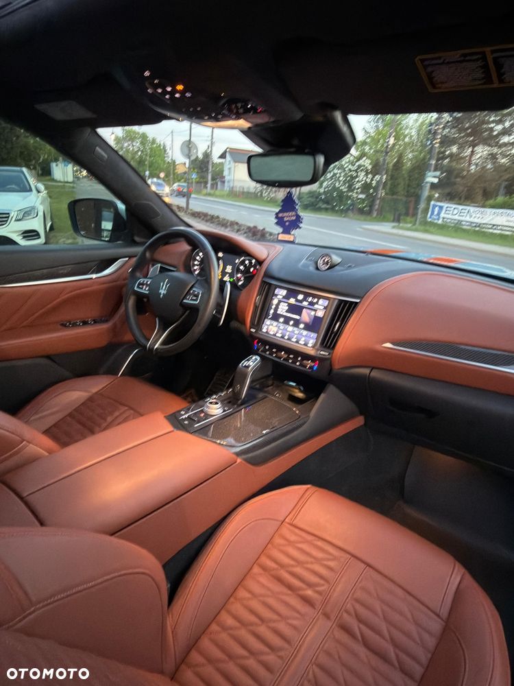 Maserati Levante S - 6