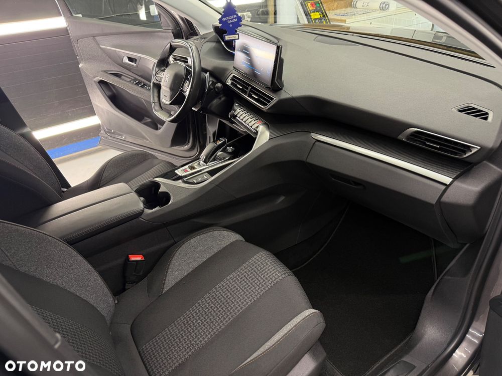 Peugeot 3008 BlueHDi 130 Stop & Start EAT8 Allure Pack - 17