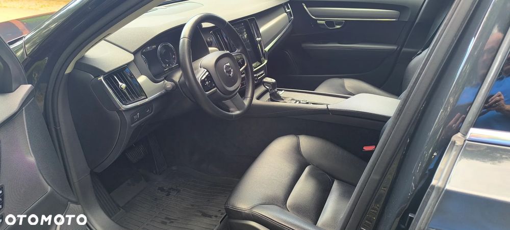 Volvo V90 D4 Momentum - 7