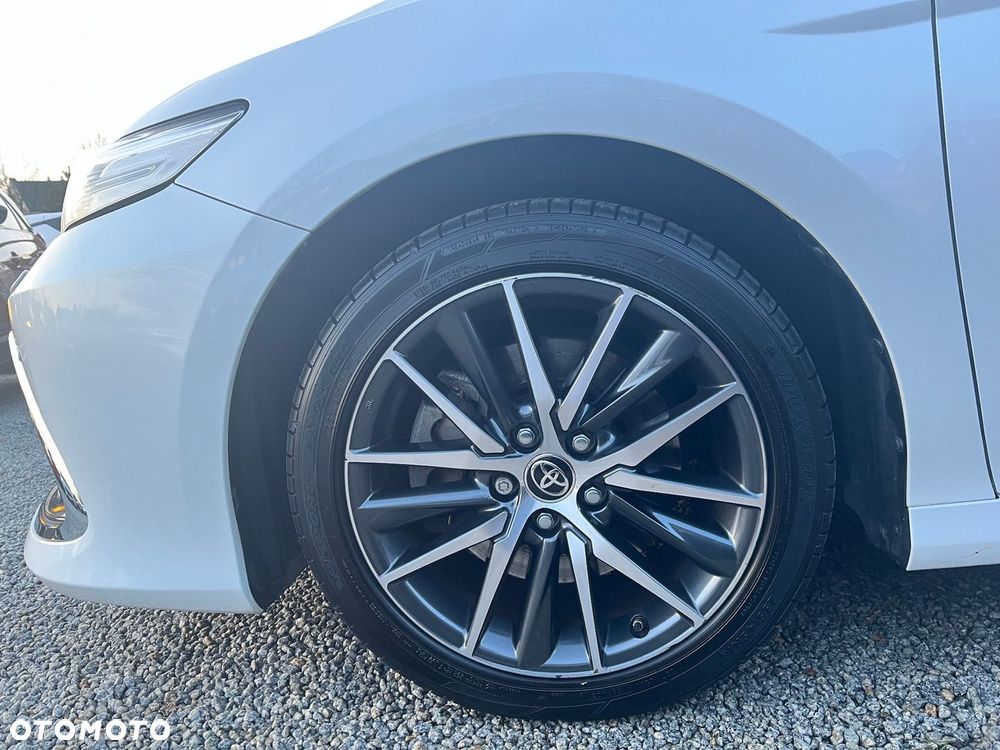 Toyota Camry 2.5 Hybrid Executive CVT - 21