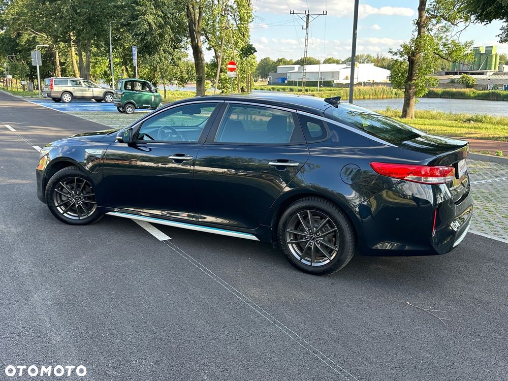 Kia Optima Plug-in Hybrid - 6