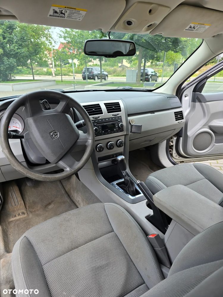 Dodge Avenger - 22