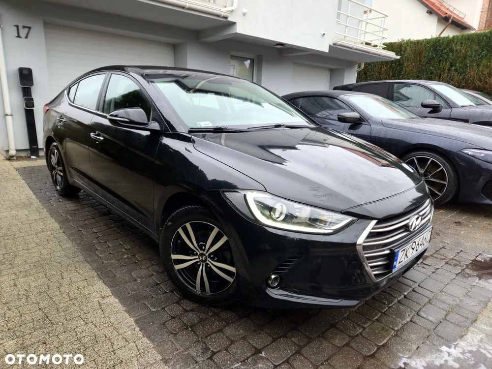 Hyundai Elantra 1.6 Comfort - 2