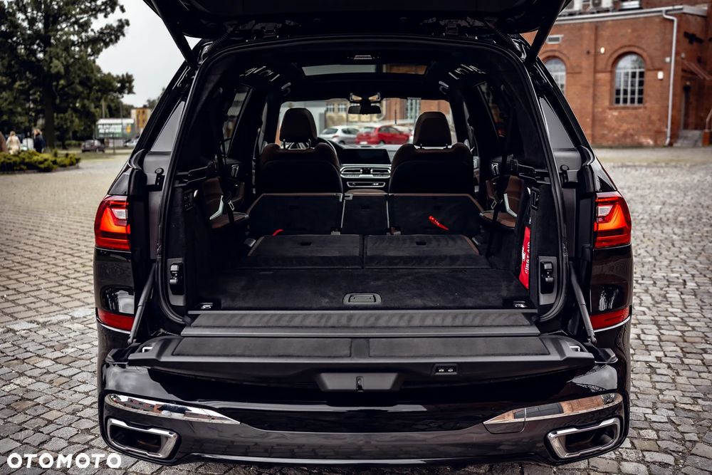 BMW X7 - 9