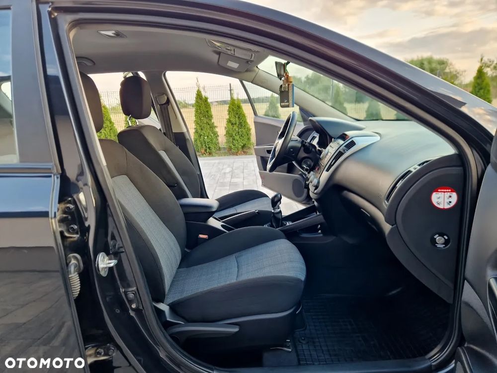Kia Ceed 1.6 Comfort - 22