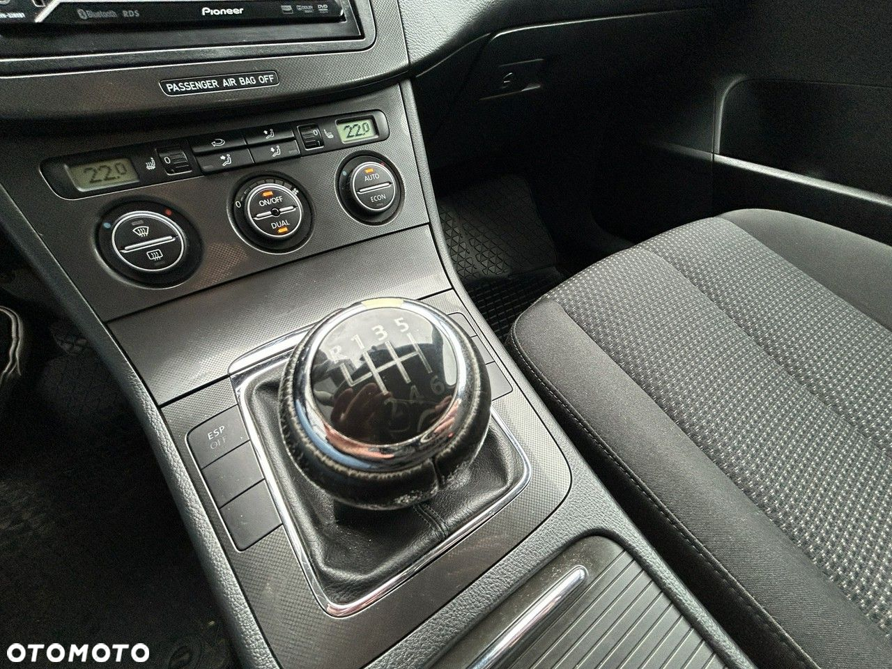 Volkswagen Passat 2.0 FSI Comfortline - 15