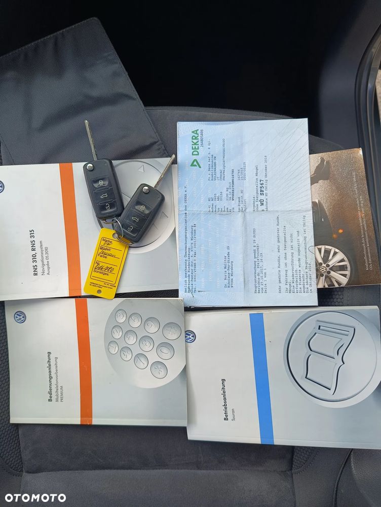 Volkswagen Touran 2.0 TDI DPF BlueMotion Technology Highline - 40