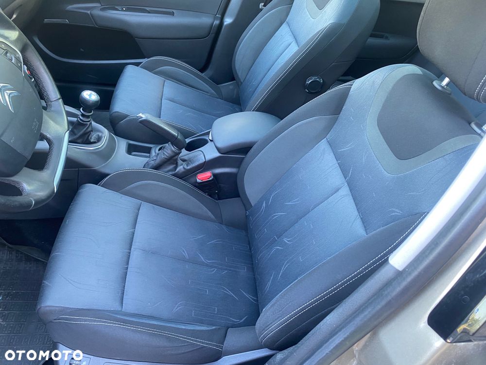 Citroën C4 HDi 115 Exclusive - 14