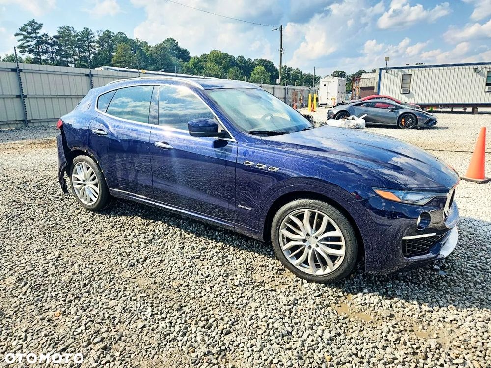 Maserati Levante - 4