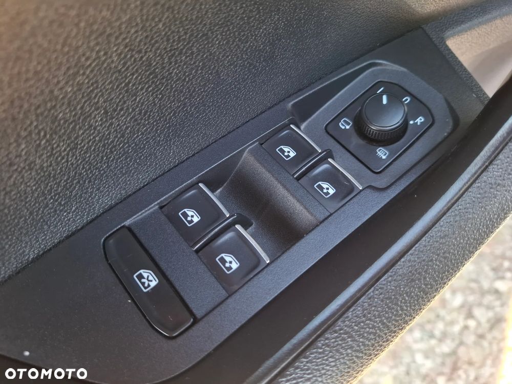 Skoda Karoq 2.0 TDI SCR 4x4 DSG Ambition - 15