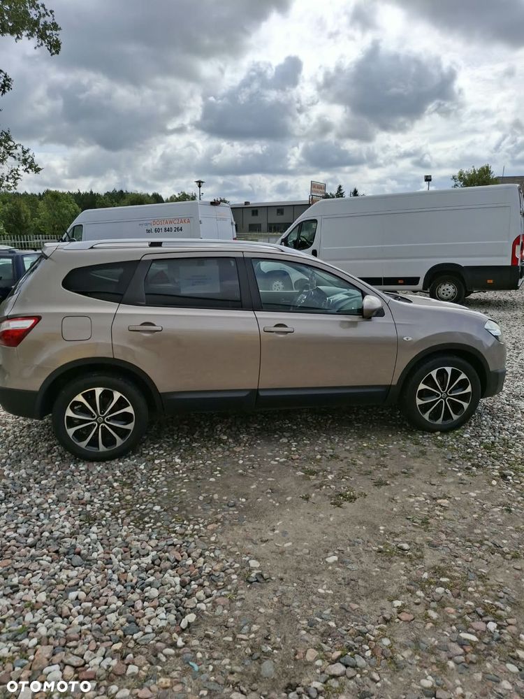 Nissan Qashqai+2 - 3