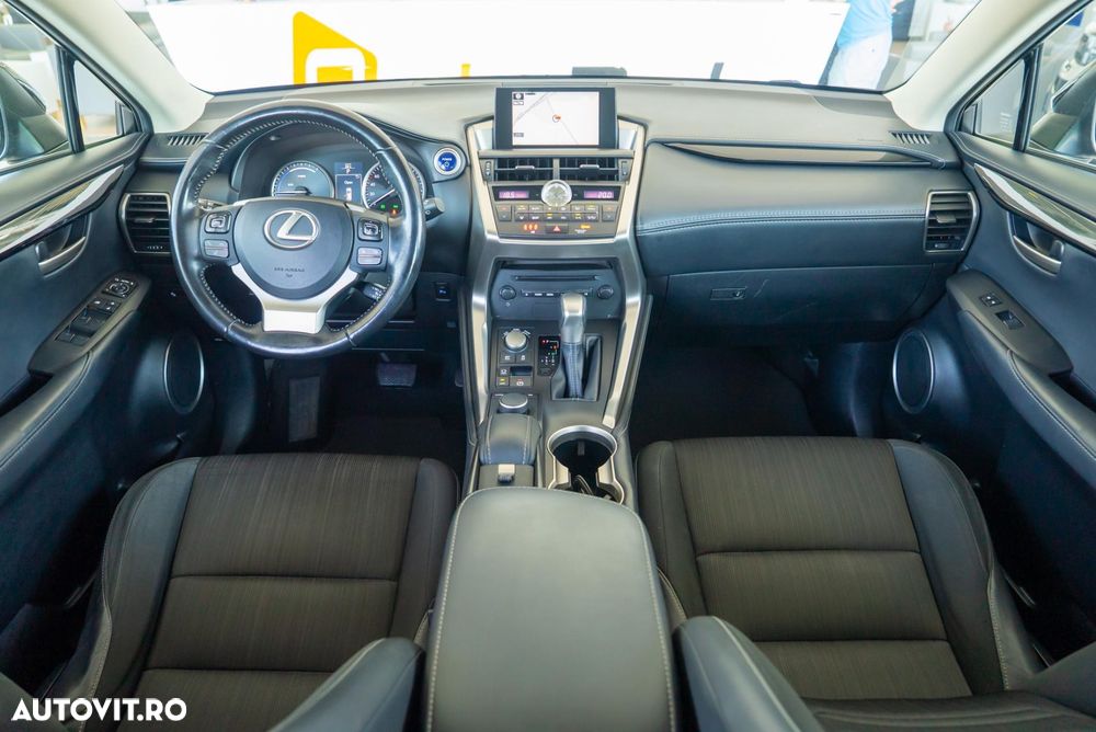 Lexus Seria NX 300h Executive Line - 16