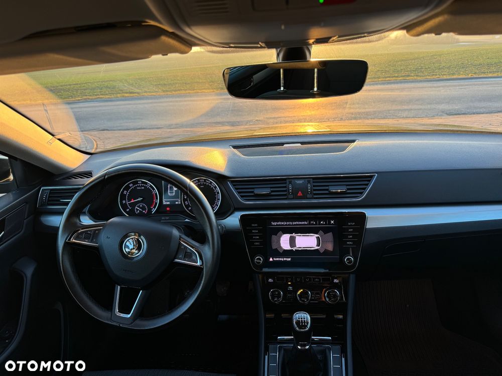 Skoda Superb 1.8 TSI Ambition - 13