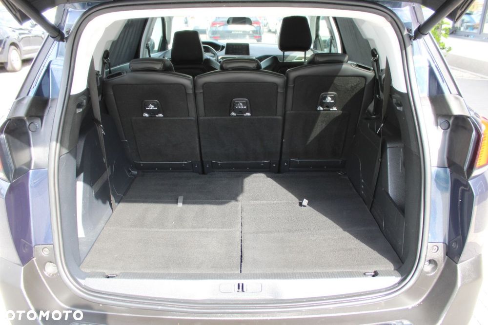 Peugeot 5008 - 17