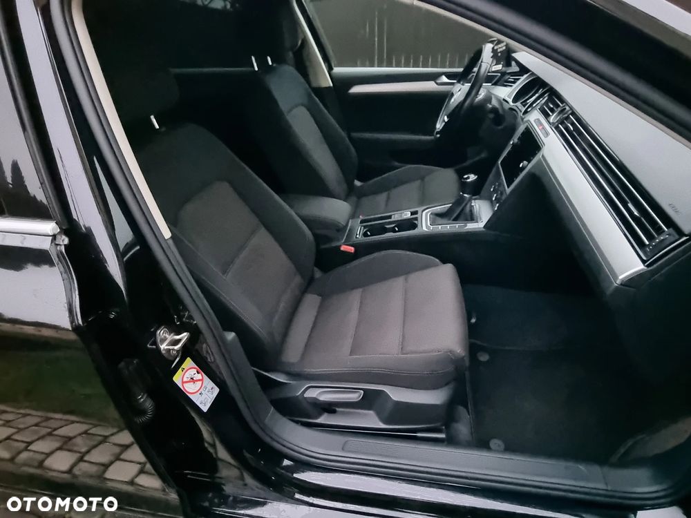 Volkswagen Passat 1.5 TSI EVO Business - 20