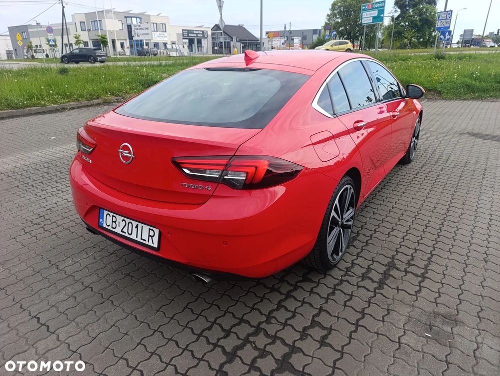 Opel Insignia 2.0 T 4x4 Innovation S&S - 3