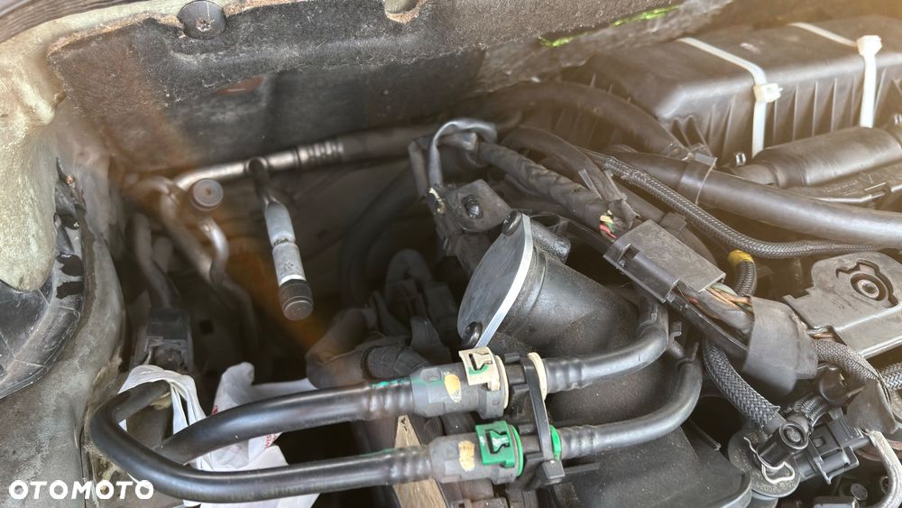 Peugeot 407 1.6 HDI Presence - 14