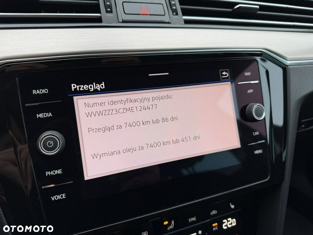 Volkswagen Passat - 14