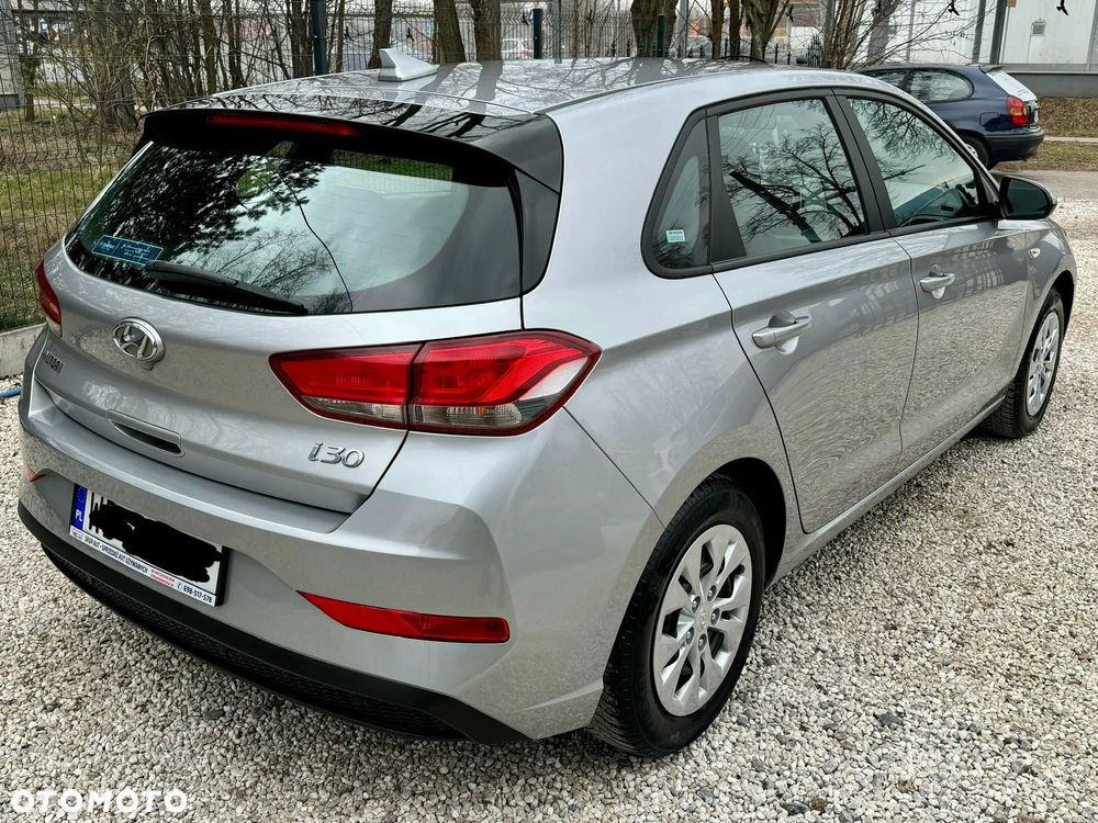 Hyundai i30 1.5 DPI Classic + - 4