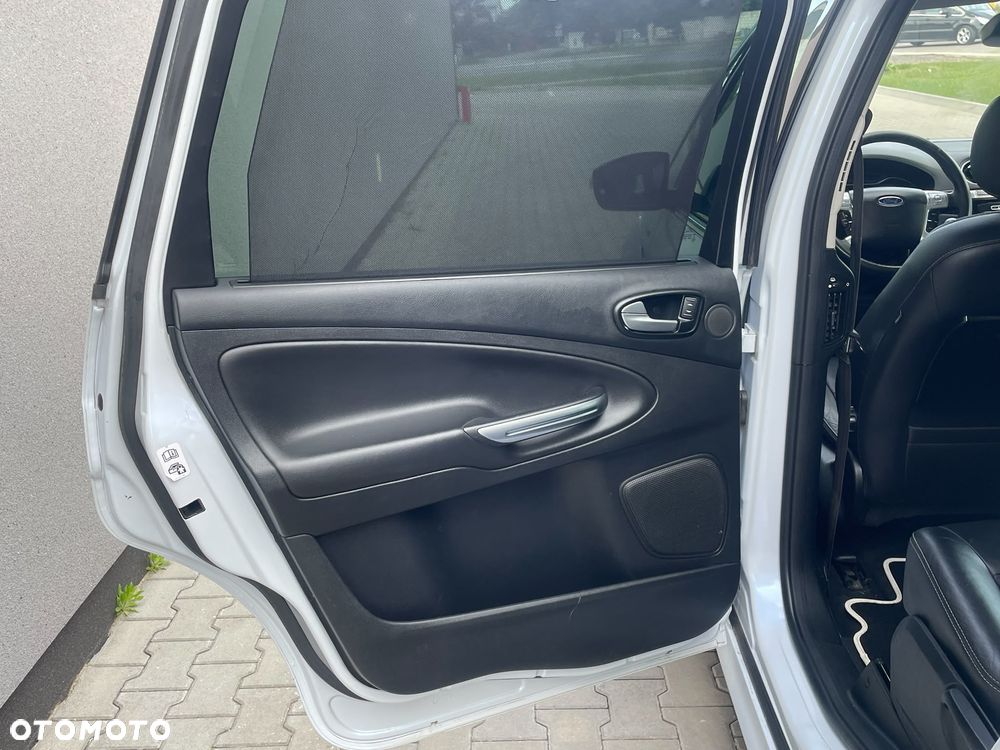 Ford S-Max 2.0 TDCi DPF Titanium X - 17