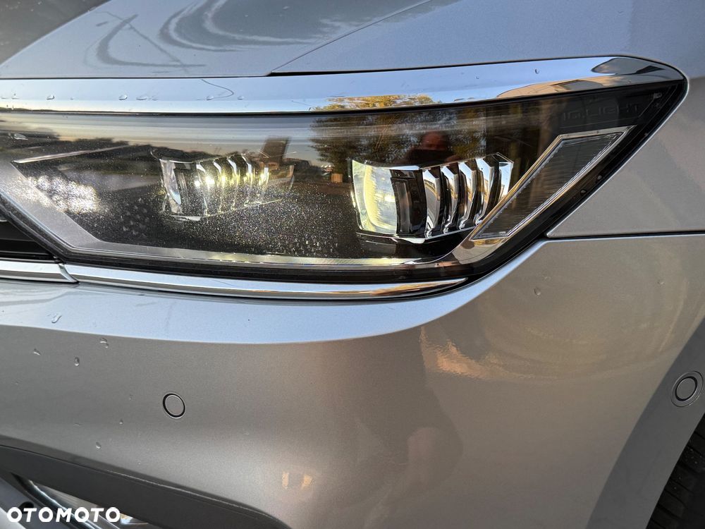 Volkswagen Passat 2.0 TDI EVO Elegance DSG - 5