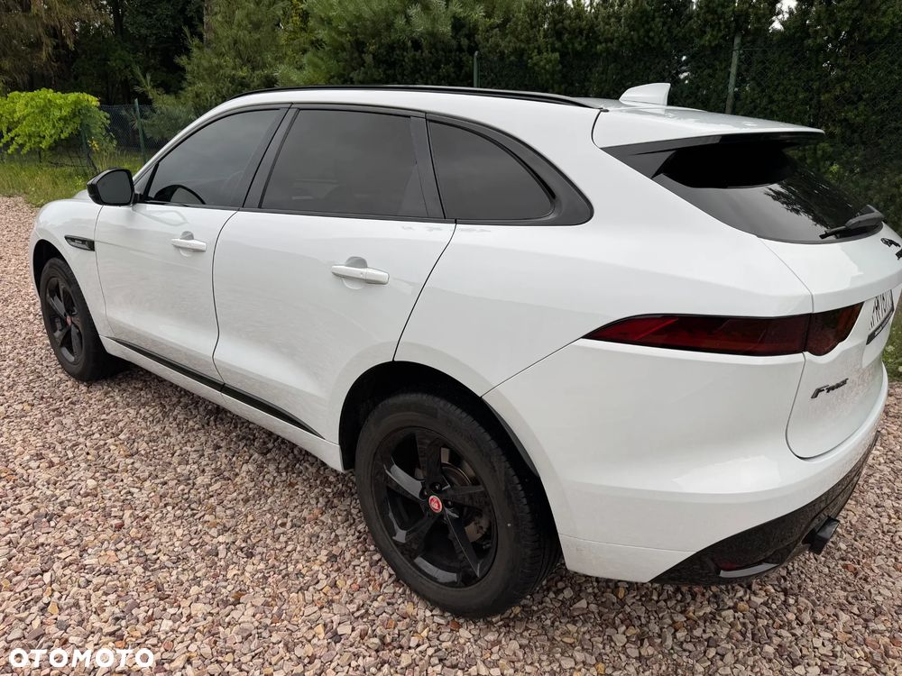 Jaguar F-Pace 2.0 i4P AWD R-Sport - 8