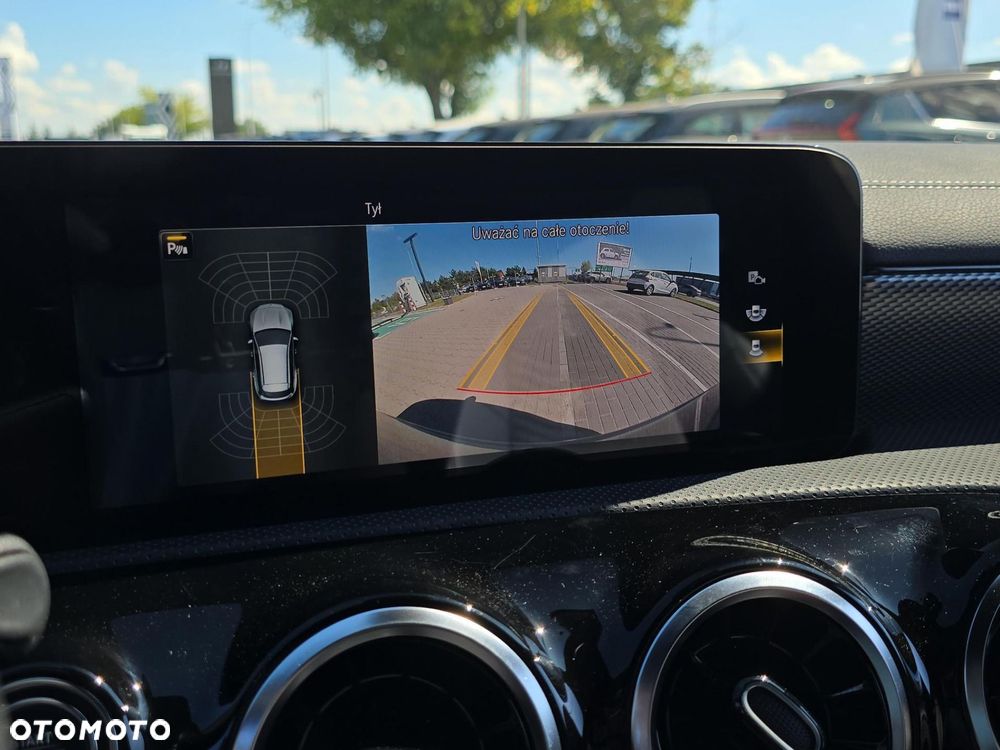 Mercedes-Benz CLA 200 d Progressive 8G-DCT - 20