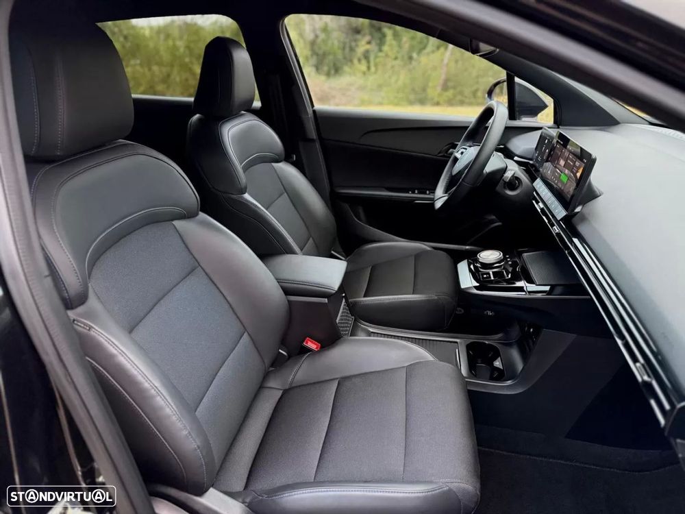MG MG4 64 kWh Luxury - 14