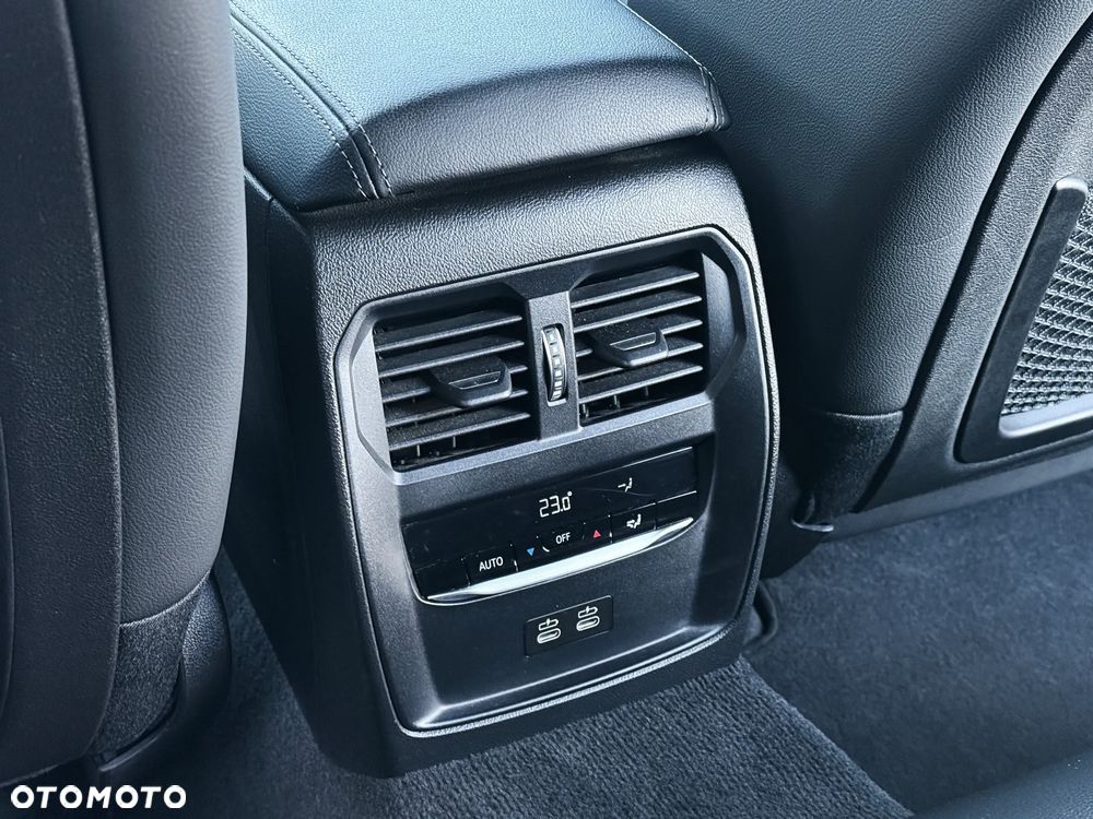 BMW Seria 3 M340i xDrive sport - 31