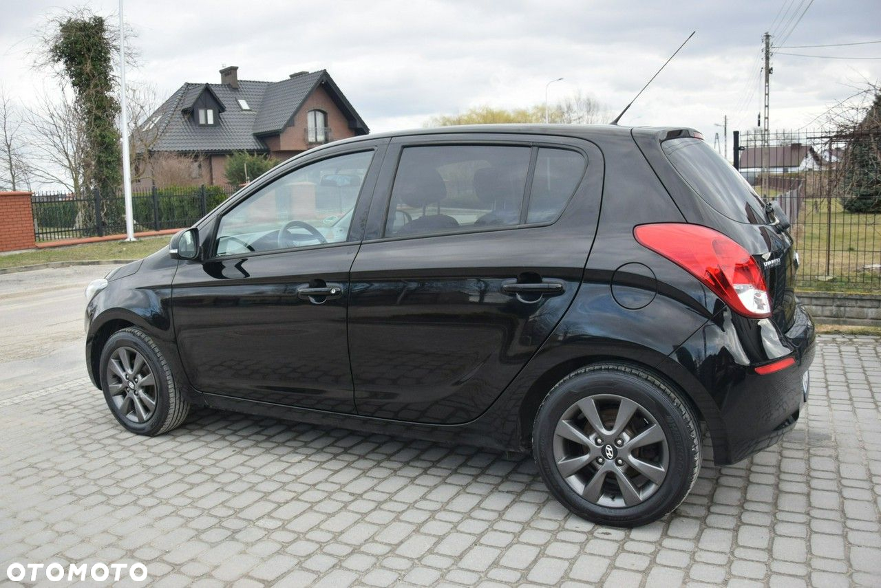 Hyundai i20 1.25 Comfort - 11