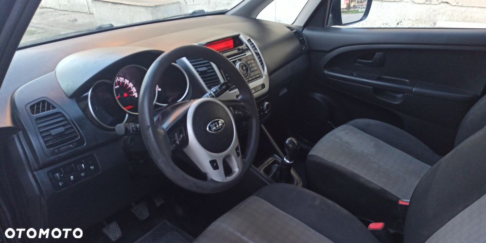 Kia Venga 1.4 CVVT ISG Dream Team Edition - 20