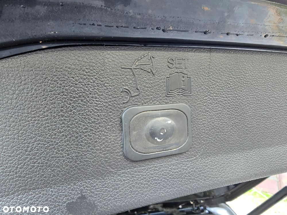 Ford Kuga - 20