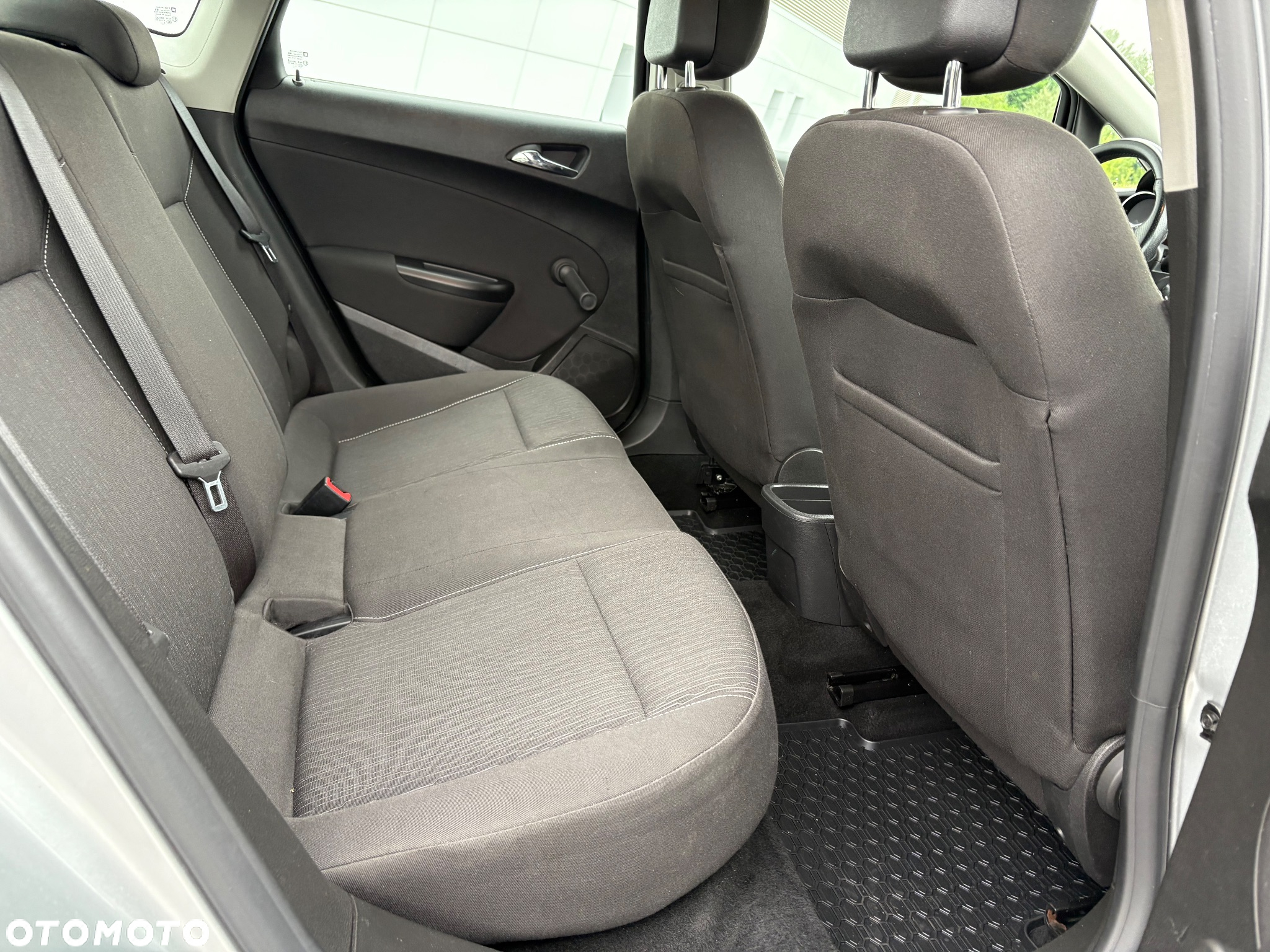 Opel Astra IV 1.4 T Business - 21
