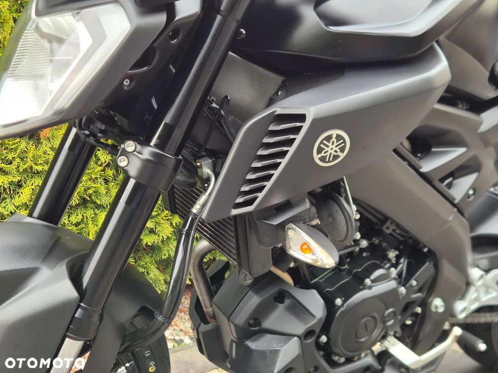 Yamaha MT - 8