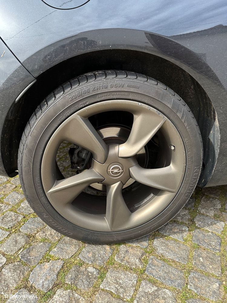 Opel Astra GTC - 10