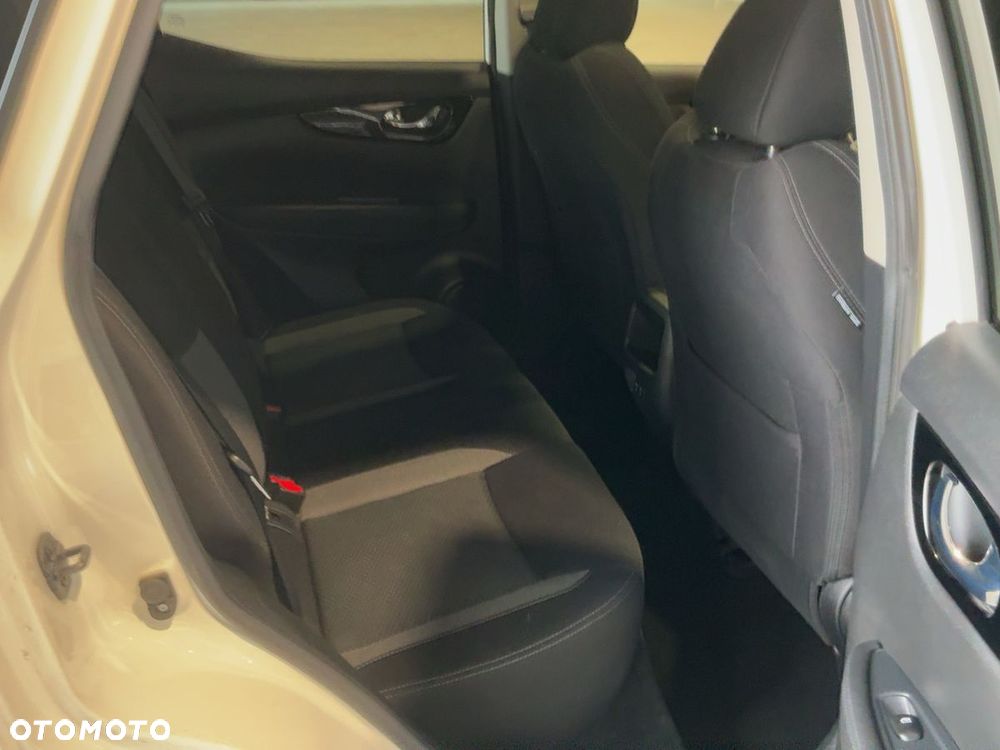 Nissan Qashqai 1.3 DIG-T N-Connecta - 8
