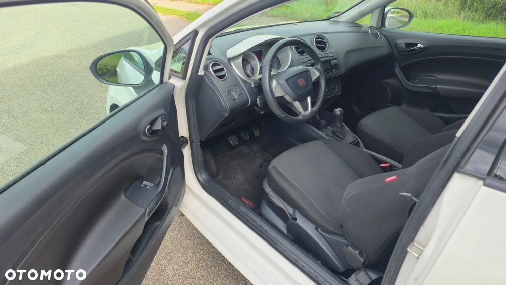 Seat Ibiza SC 1.4 16V Sport - 11