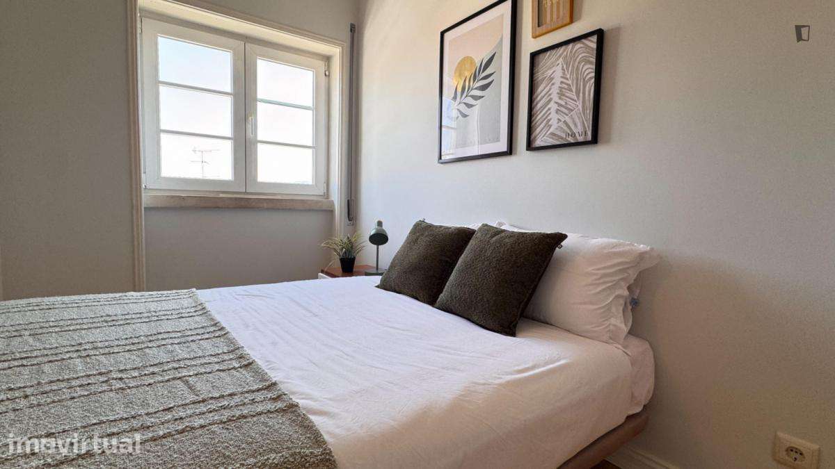 Quarto - localizado em Montes Claros Coimbra - Grande imagem: 2/24