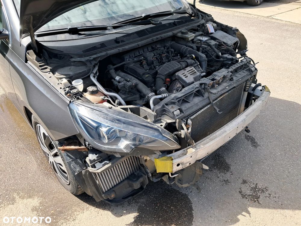 Peugeot 308 - 15