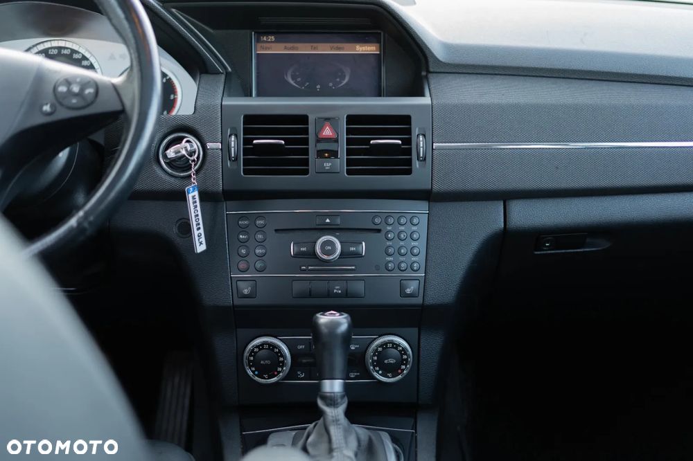 Mercedes-Benz GLK - 21