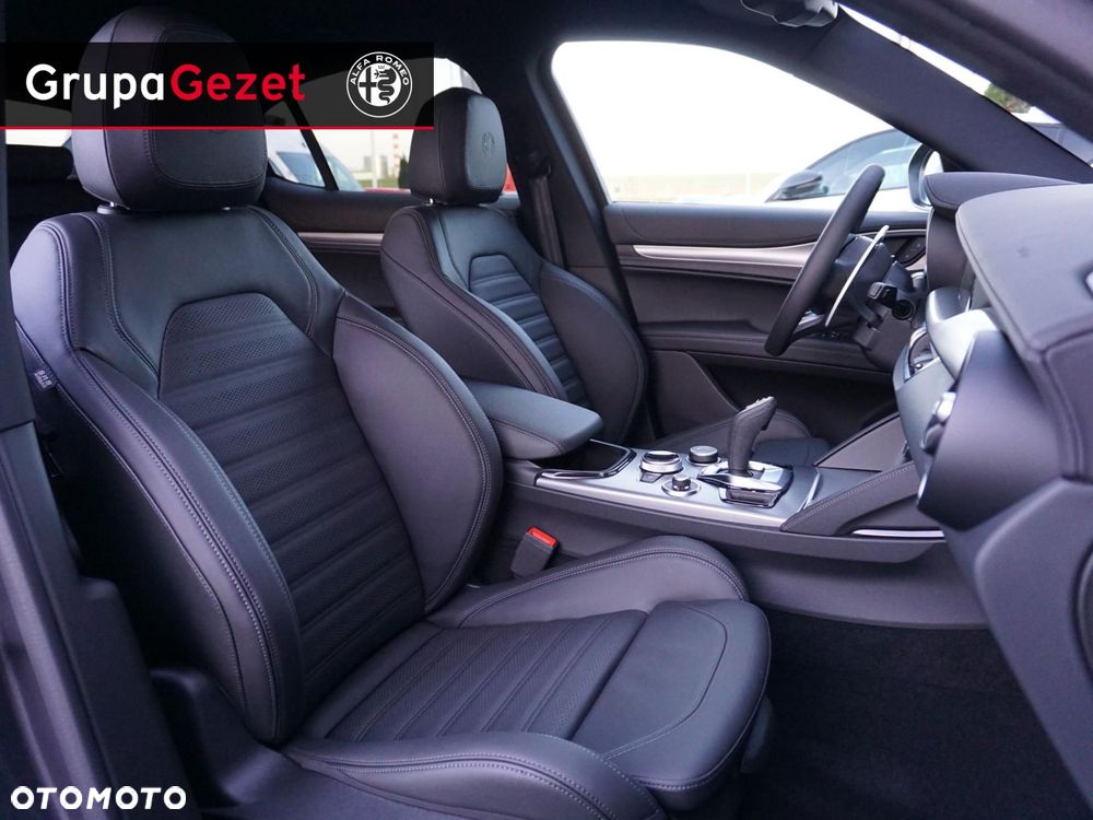 Alfa Romeo Stelvio - 9